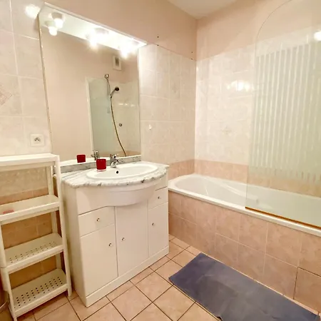 Daire Avec Garage A 400 M De La - Fr-1-92-738 *